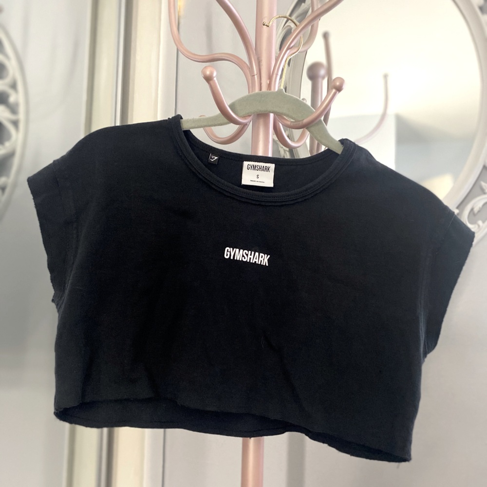 Gym Shark Legacy Fitness Raw Crop Top